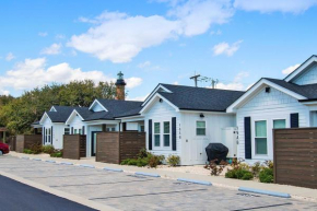 BC18B, Oh Whale, Oceanside, Comm Pool! Lighthouse Views!